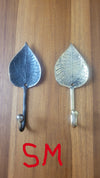 Spade shaped leaf large hook 2 sizes